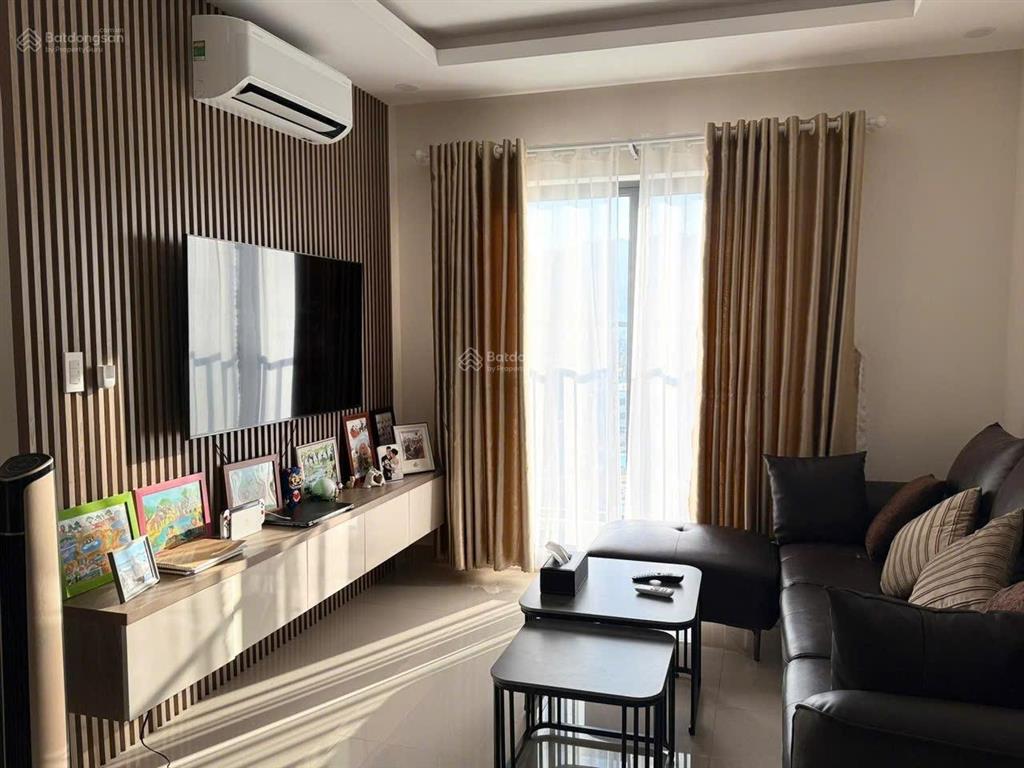 Bán căn hộ 74 m2, lầu cao, đầy đủ nội thất đẹp mới tinh giá 4,3 tỷ,  0906 549 *** sơn