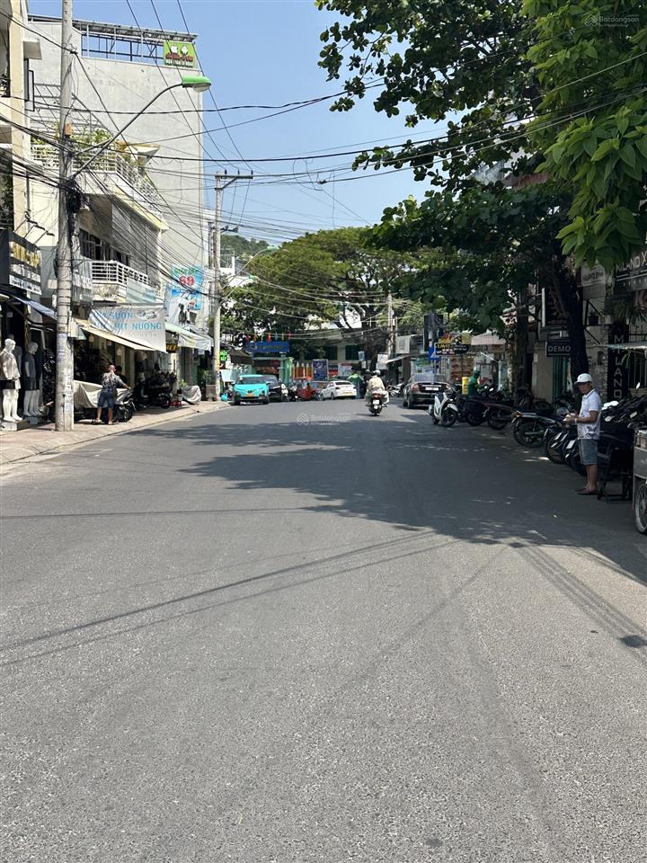 Bán đất tặng nhà  mặt tiền nguyễn đình chiểu, nha trang , vị trí vàng kinh doanh đa ngành nghề