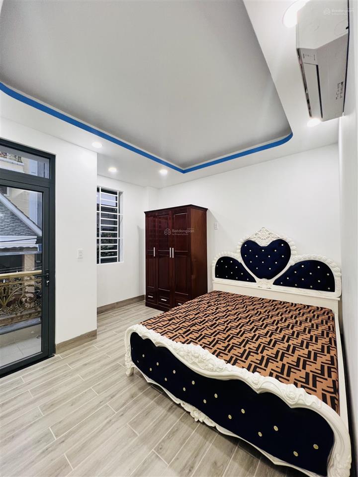 * cho thuê nhà 4 tầng, gần vincom võ văn ngân, linh chiểu, thủ đức  giá 23 triệu/th