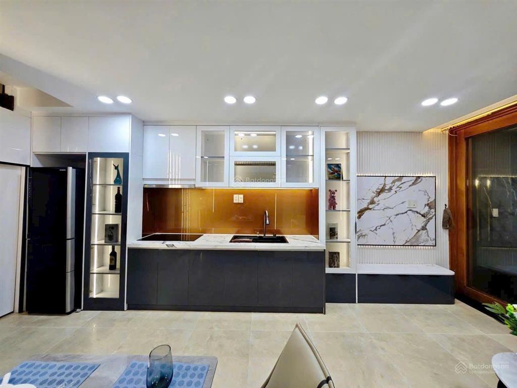 Chia tài sản cần bán gấp nhà huỳnh văn bánh  trần huy liệu phú nhuận 7.25x22m 3 tầng giá 23,5 tỷ