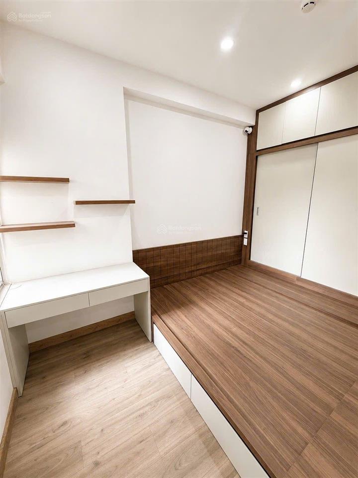 Cần cho thuê gấp căn hộ saigon south residences
