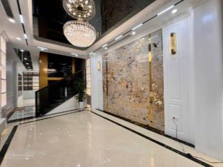 Bán nhà hoàng quốc việt, dt57m, mt4m, phân lô 7 tầng thang máy, ô tô vào nhà, gần phố