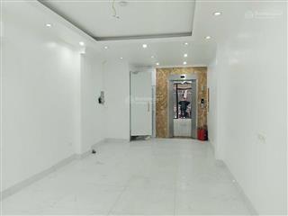 Bán nhà nguyễn chí thanh, 6 tầng thang máy, phân lô, ô tô tránh, kinh doanh.