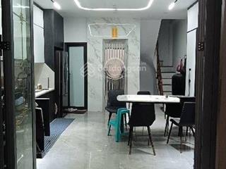 Bán nhà phố khúc thùa dụ, dt45m, mt4,7m, 7 tầng thang máy, gần ô tô, gần phố.