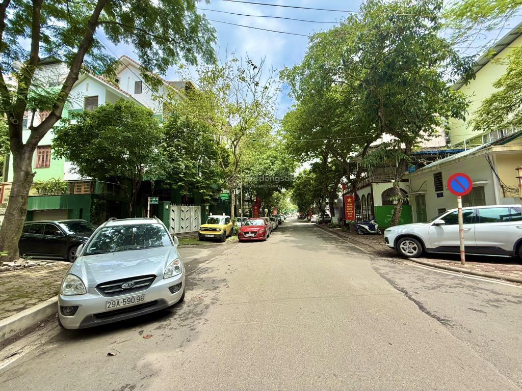 Bán biệt thự liền kề nguyễn cơ thạch, dt160m2, mặt tiền 12m, lô góc 2 mặt đường, view công viên