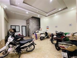 Bán toà căn hộ dịch vụ phố xuân thuỷ, dt65m, mt5m, 7 tầng thang máy, gần phố, gần ô tô