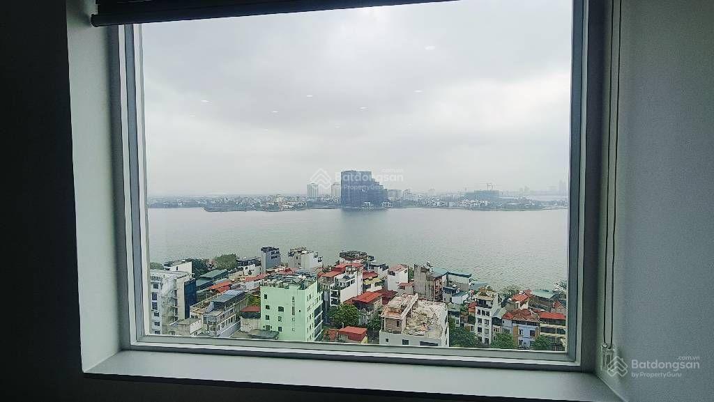 Bán căn hộ penhouse, toà ct36 xuân la, căn góc 3 ngủ, view hồ tây