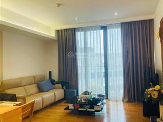 Bán căn hộ toà indochina, xuân thuỷ, dt110m, 3 ngủ, lô góc, tầng cao, full nội thất.