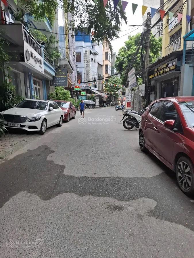 Bán nhà phố hoàng quốc việt, dt60m, mt5,7m, phân lô, ô tô tránh, 2 thoáng, kinh doanh