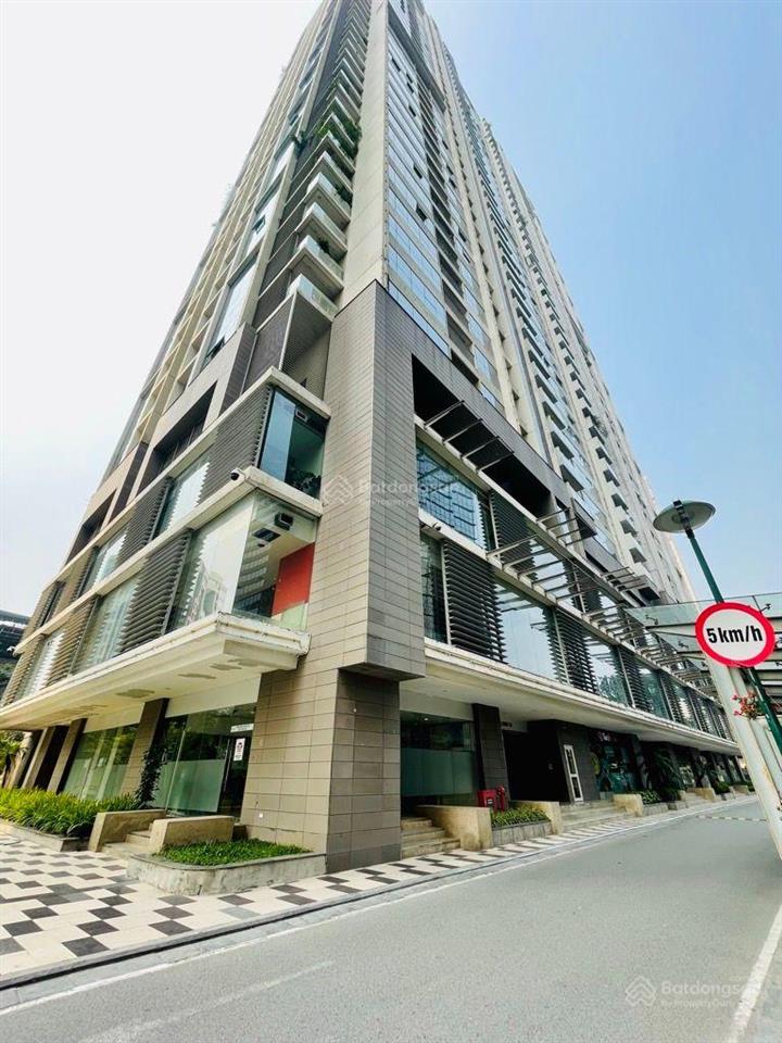 Bán căn hộ chung cư, toà number one, lô góc tầng trung, 3 ngủ, view bể bơi, full nội thất.