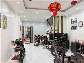 Bán nhà phố lạc long quân, diện tích 79m, mặt tiền 5m, ô tô nhỏ vào nhà, sát công viên nước hồ tây
