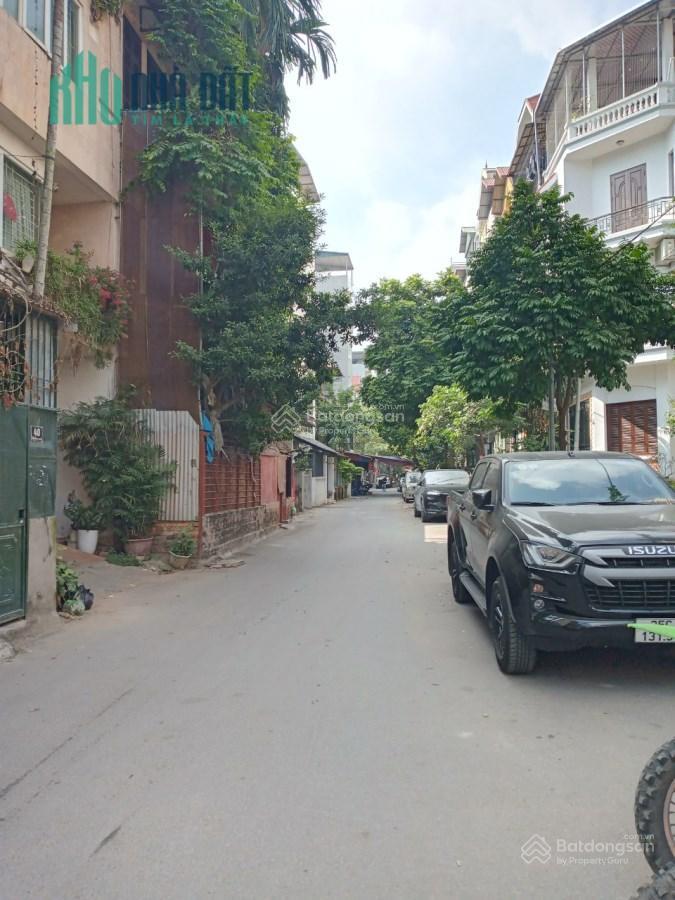 Bán nhà lạc long quân, diện tích 58m, mặt tiền 4,5m, lô góc, ô tô vào nhà, kinh doanh.