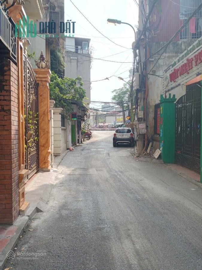 Bán nhà lạc long quân, diện tích 58m, mặt tiền 4,5m, lô góc, ô tô vào nhà, kinh doanh.