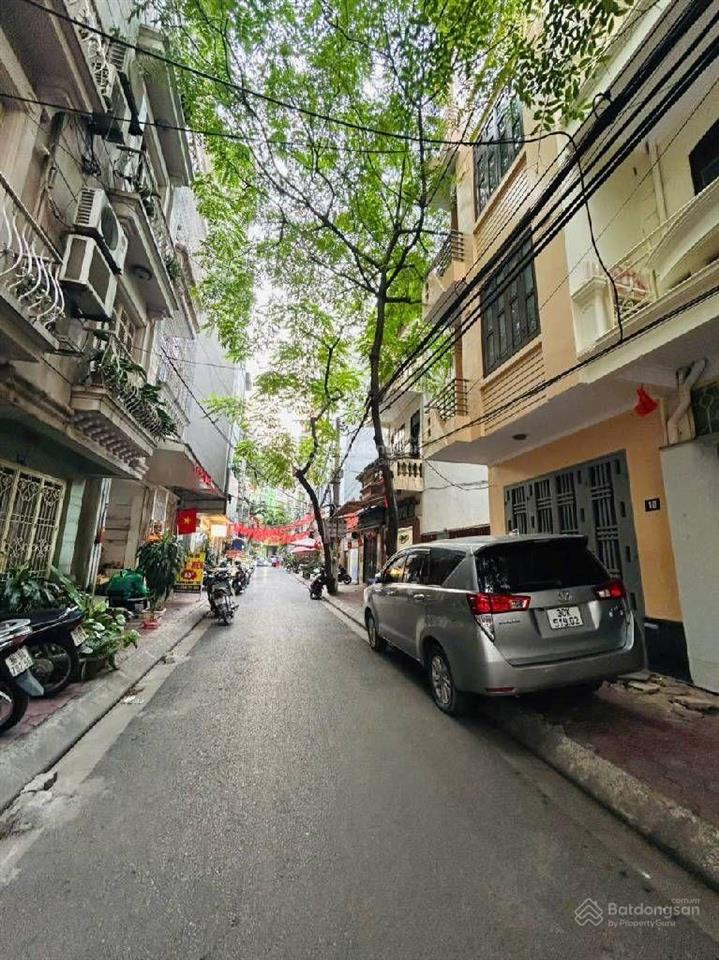 Bán nhà phố nguyễn chánh, dt70m, mt4,5m, phân lô, ô tô tránh, kinh doanh, ô chờ thang máy.