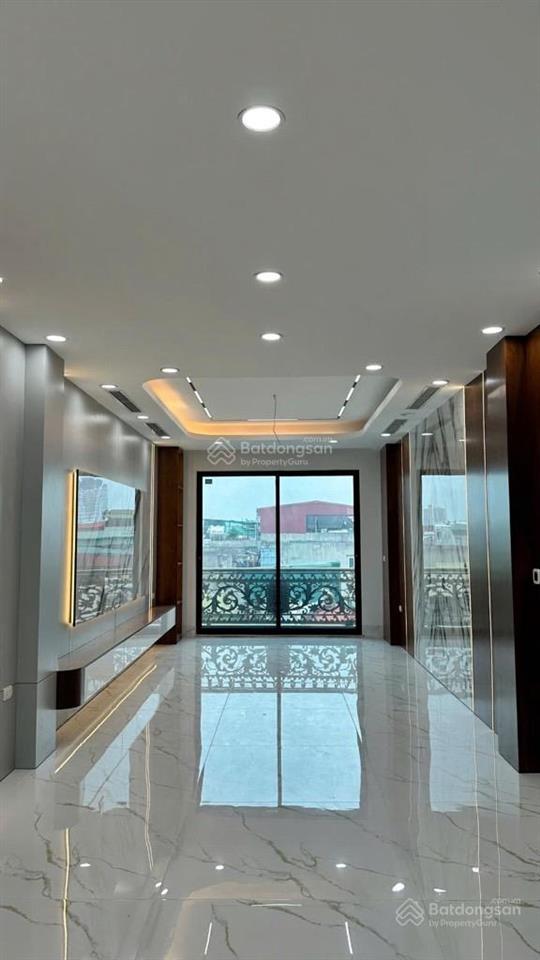 Bán nhà phố đội cấn, dt55m, mt6m, ô tô đỗ cửa, kinh doanh.