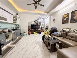 Bán đất tặng nhà phố đội cấn, dt60m, mt5m, 2 thoáng, sát ô tô tránh, kinh doanh.