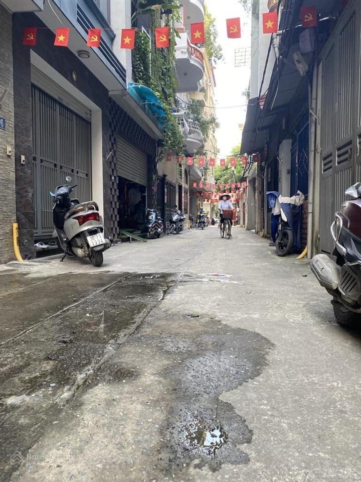 Bán nhà phố đội nhân, dt35m, 5 tầng dâb xây, ô tô vào nhà, kinh doanh