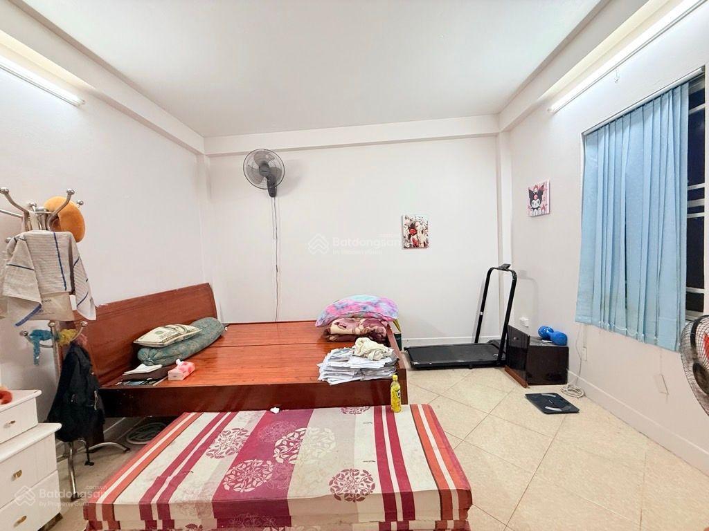 Bán nhà phố nguyễn khang, dt36m, mt4,3m, sát phố, ô tô, full nội thất.
