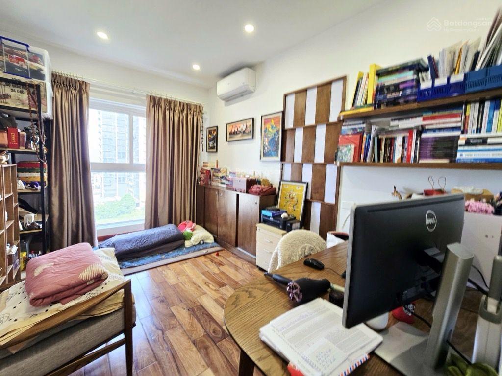Bán căn hộ cao cấp vườn đào, dt 128m2, tầng trung, 3 phòng ngủ, full nội thất