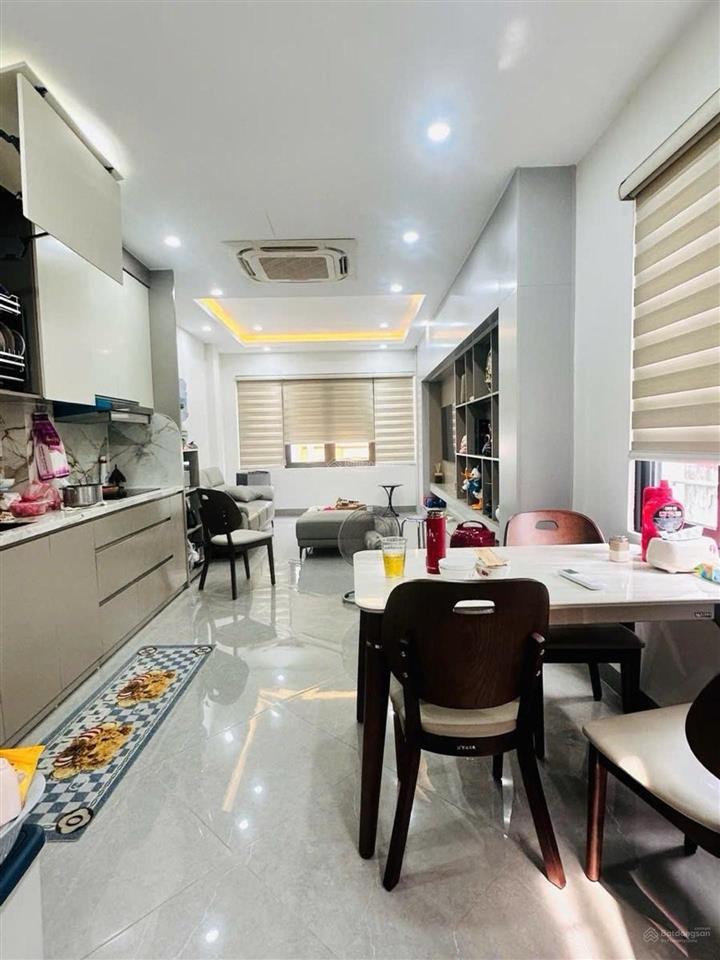Bán nhà phố hồ tùng mậu, dt40m, 1 nhà ra phố, ô tô đõ cửa, 6 tầng thang máy, kinh doanh.
