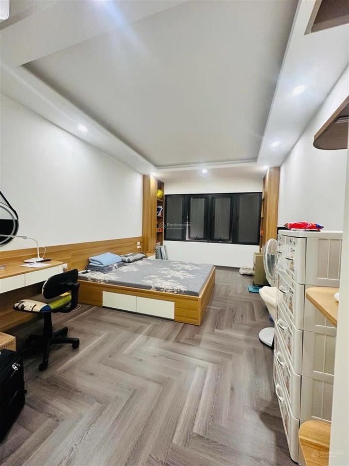 Bán nhà phố hồ tùng mậu, dt40m, 1 nhà ra phố, ô tô đõ cửa, 6 tầng thang máy, kinh doanh.
