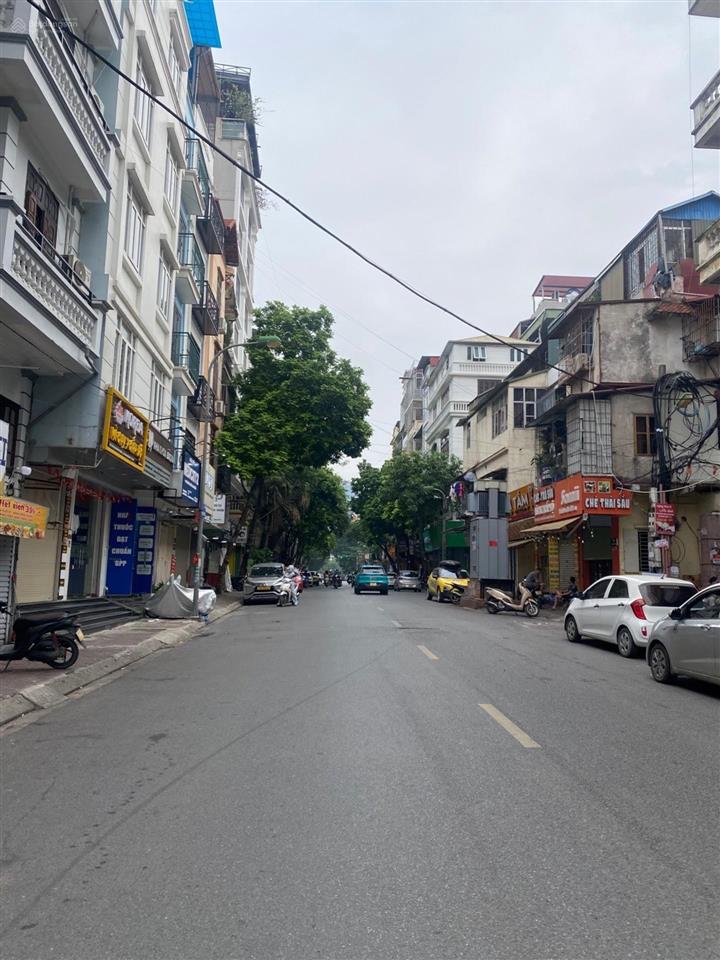 Bán nhà mặt phố phan văn trường, dt40m, 2 thoáng, vỉa hè, ô tô tránh.