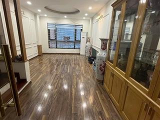 Bán nhà phố võ chí công, dt45m, mt4m, 6 tầng dân xây, ô tô qua nhà, sát phố, kinh doanh.