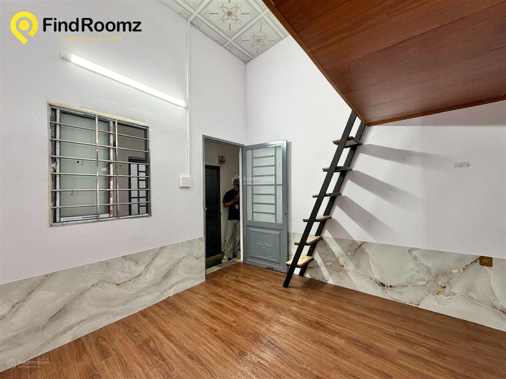 Trống sẵn duplex cửa sổ trời thoáng ngay trục phạm văn đồng
