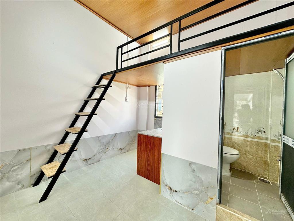 Trống sẵn duplex cửa sổ trời thoáng ngay trục phạm văn đồng