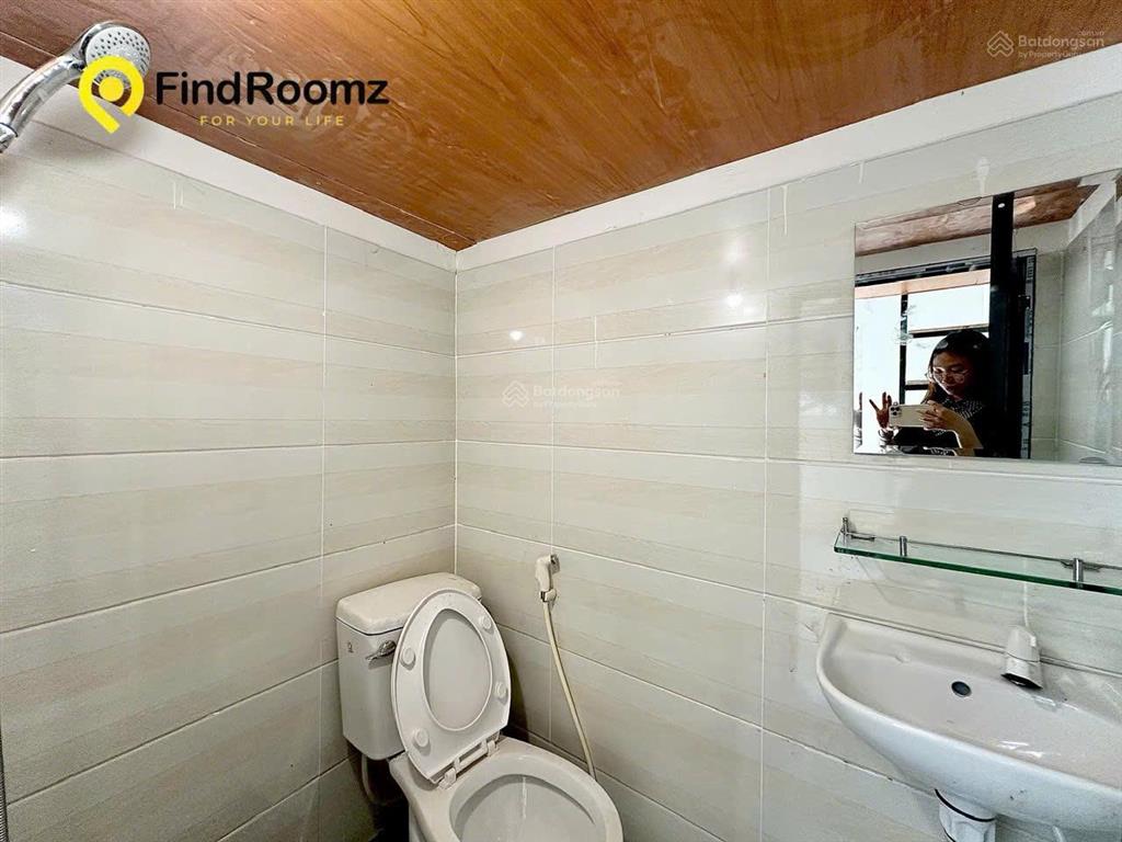 Dãy trọ truyền thống đi bộ qua iuh, giữ phòng tới đầu tháng 9