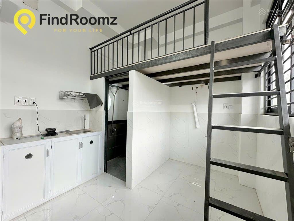 Trống sẵn duplex sạch sẽ, ban công, cửa sổ trời thoáng (sẵn máy lạnh)
