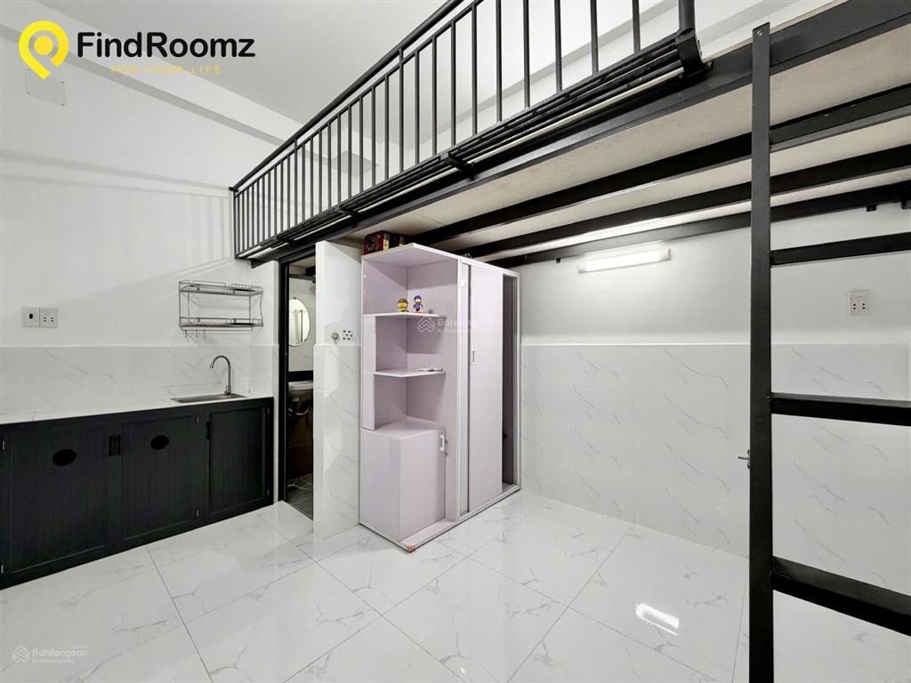 Trống sẵn duplex sạch sẽ, ban công, cửa sổ trời thoáng (sẵn máy lạnh)