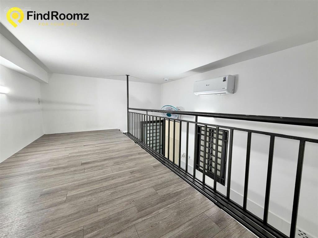 Trống sẵn duplex sạch sẽ, ban công, cửa sổ trời thoáng (sẵn máy lạnh)