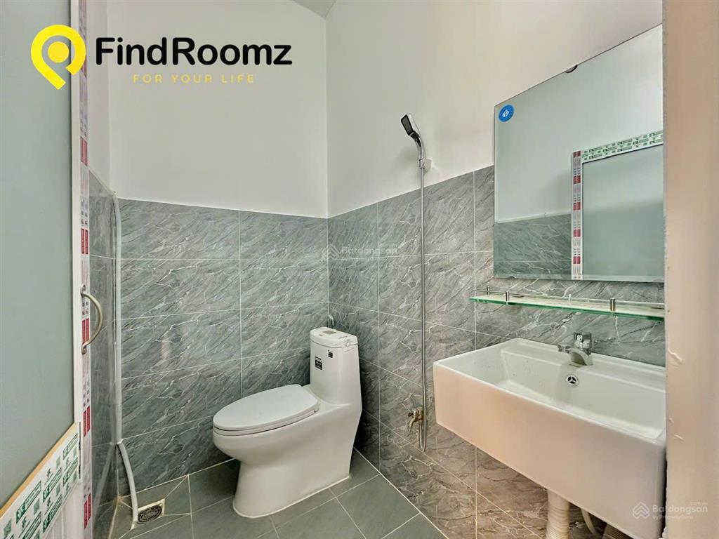 Trống sẵn duplex sẵn máy lạnh gần đại học văn lang cơ sở 3, ngay cầu sắt an phú đông