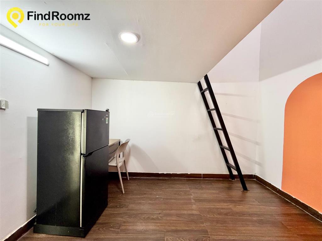 Trống sẵn duplex gác cao 2m, (sẵn máy lạnh, tủ lạnh) ngay khu dương quảng hàm