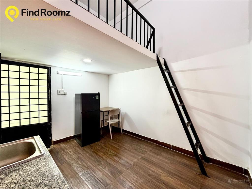 Trống sẵn duplex gác cao 2m, (sẵn máy lạnh, tủ lạnh) ngay khu dương quảng hàm