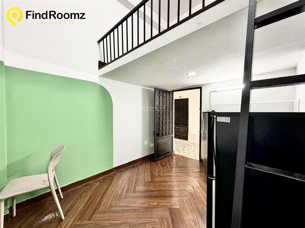 Trống sẵn duplex gác cao 2m, (sẵn máy lạnh, tủ lạnh) ngay khu dương quảng hàm