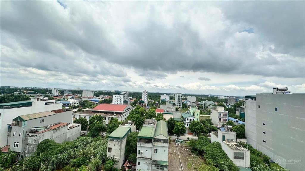 Cần tiền bán gấp lô đất 192.2m2 rẻ nhất tại hòa lạc