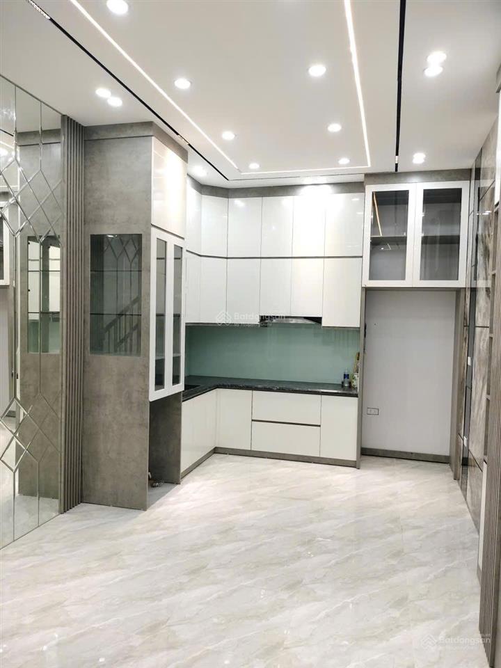 Bán nhà đẹp xuất sắc tại ngõ hoà bình, 8,5 tỷ, 43m2, 4 tầng, 3pn, 3wc