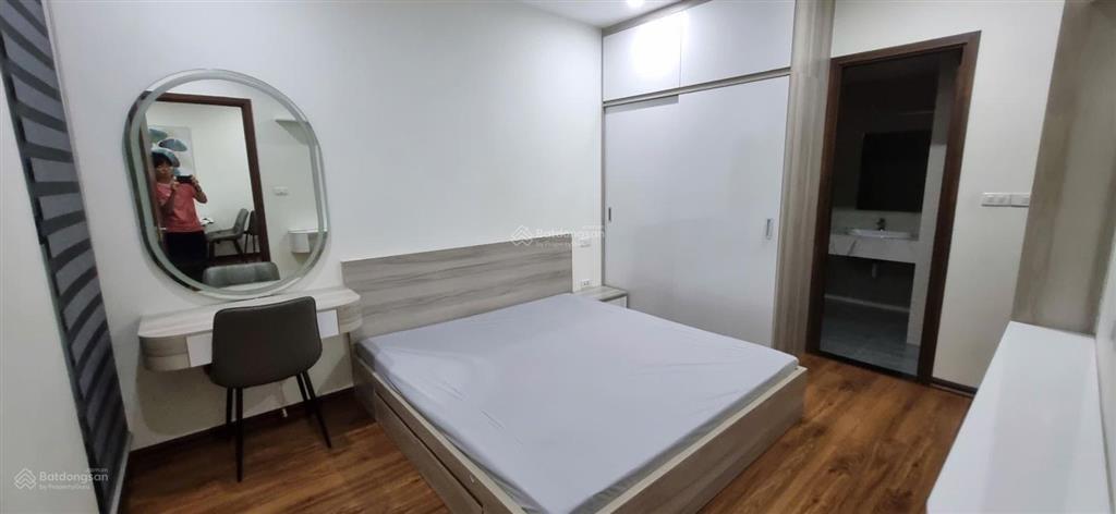 Cho thuê cc 2pn,2wc,85m tại tòa phú thịnh,hà đông ,11 triệu/1 tháng ,phun đồ nhà đẹp