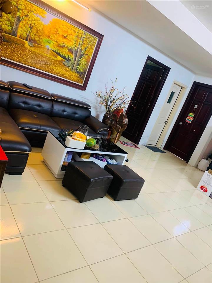 Cho thuê cc 2pn, 2wc, 80m². giá 10t/1 tháng, tại tô hiệu, hà đông, full nội thất hướng mát.
