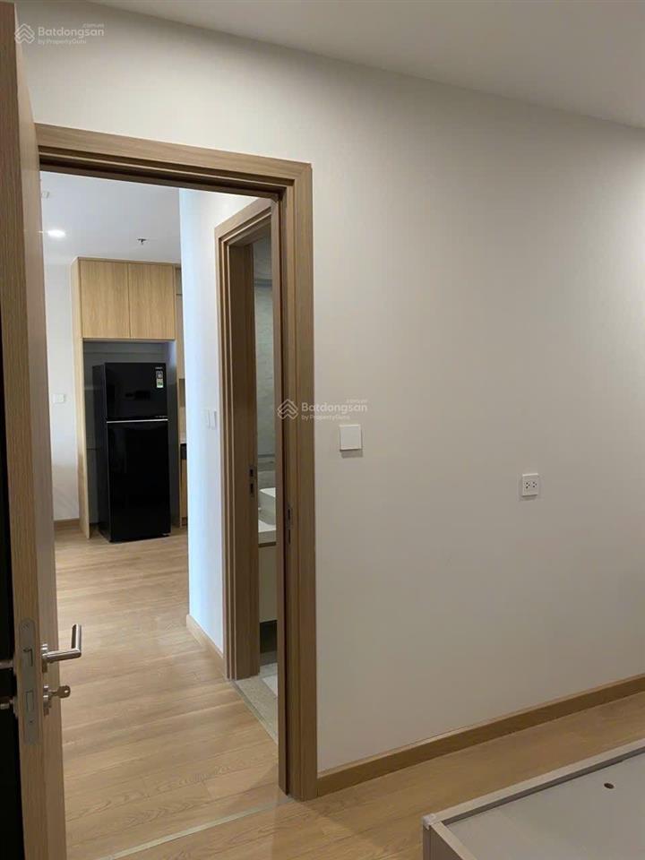 Cho thuê cc 2pn,2wc,75m tại the charm an hưng ,hà đông ,12 triệu /1 tháng phun đồ đẹp.