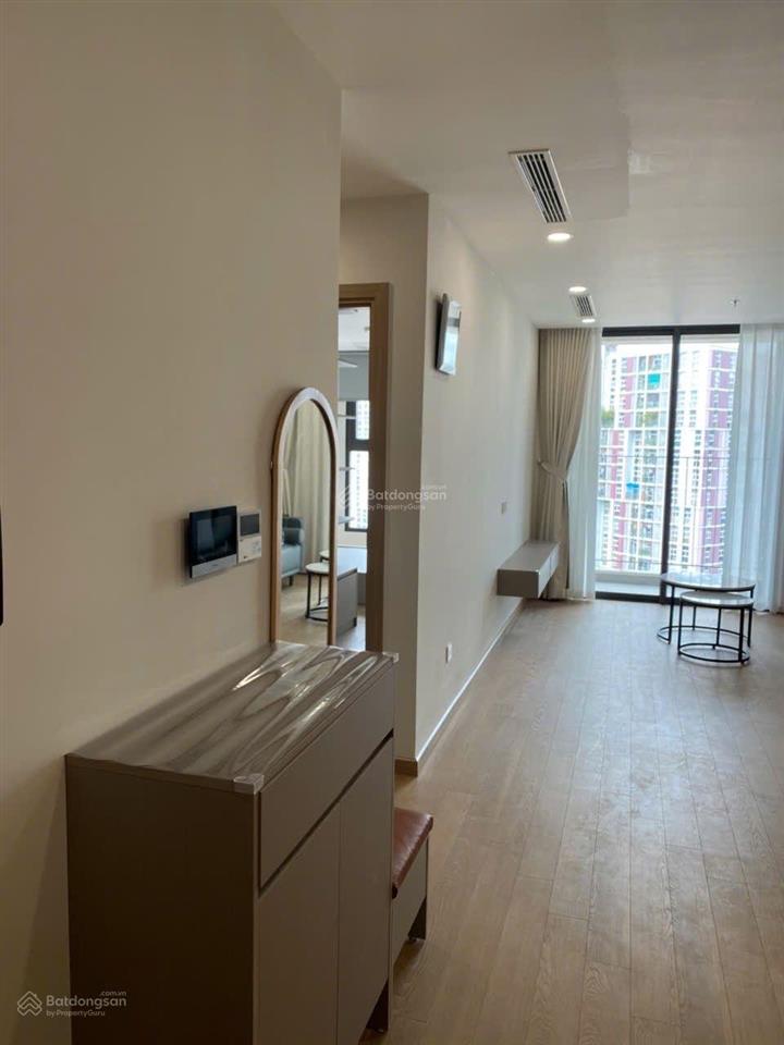Cho thuê cc 2pn,2wc,75m tại the charm an hưng ,hà đông ,12 triệu /1 tháng phun đồ đẹp.
