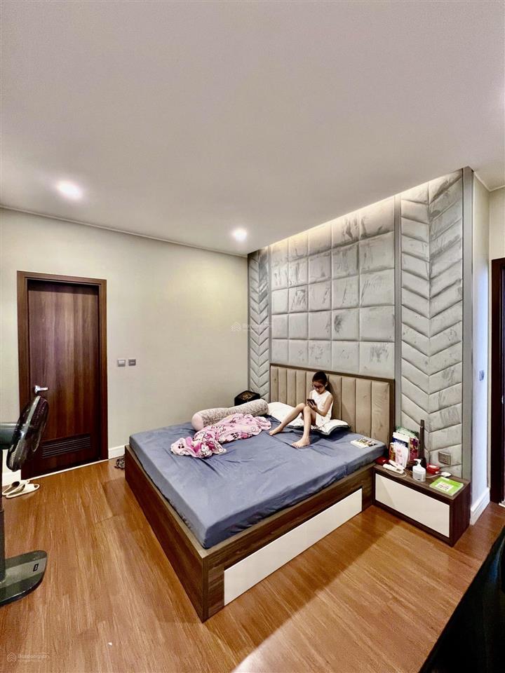Tin chuẩn chính chủ cần bán gấp căn hộ 2pn+1 đẹp tại tràng an complex  giá siêu tốt pháp lý chuẩn