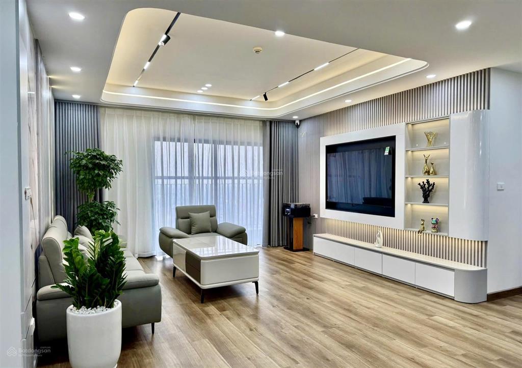 Bán gấp căn hộ goldmark city 2pn giá chủ nhà cắt lỗ sâu, quỹ căn ngộp bank hiếm