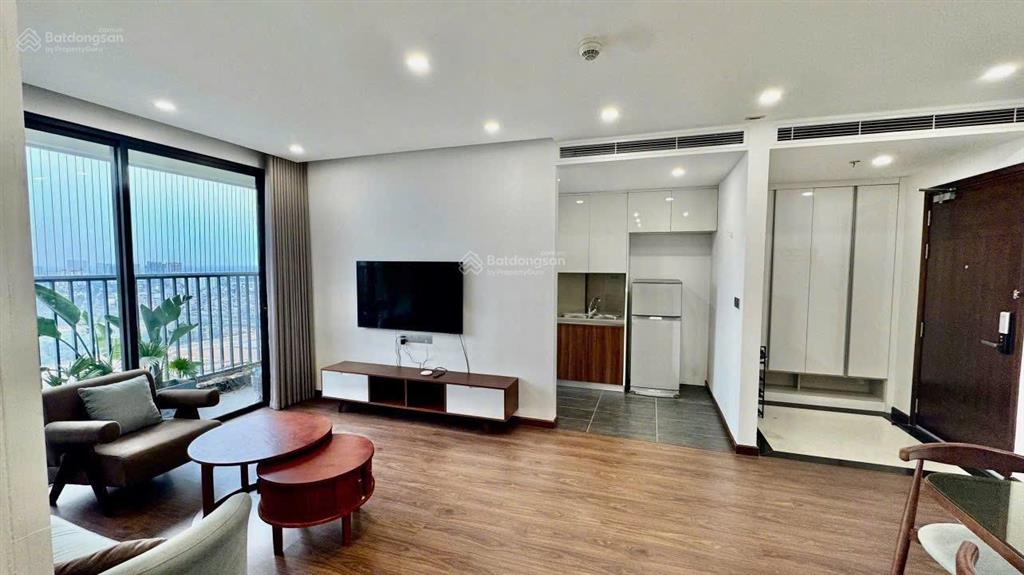 Chủ nhà cần tiền bán gấp căn hộ 83m tại 6th element có sổ giao dịch ngay giá cực hiếm, xem là