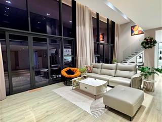 Chính chủ cho thuê căn hộ đập thông nhau tại pentstudio tây hồ view cầu nhật tân cực đẹp, hiếm có.