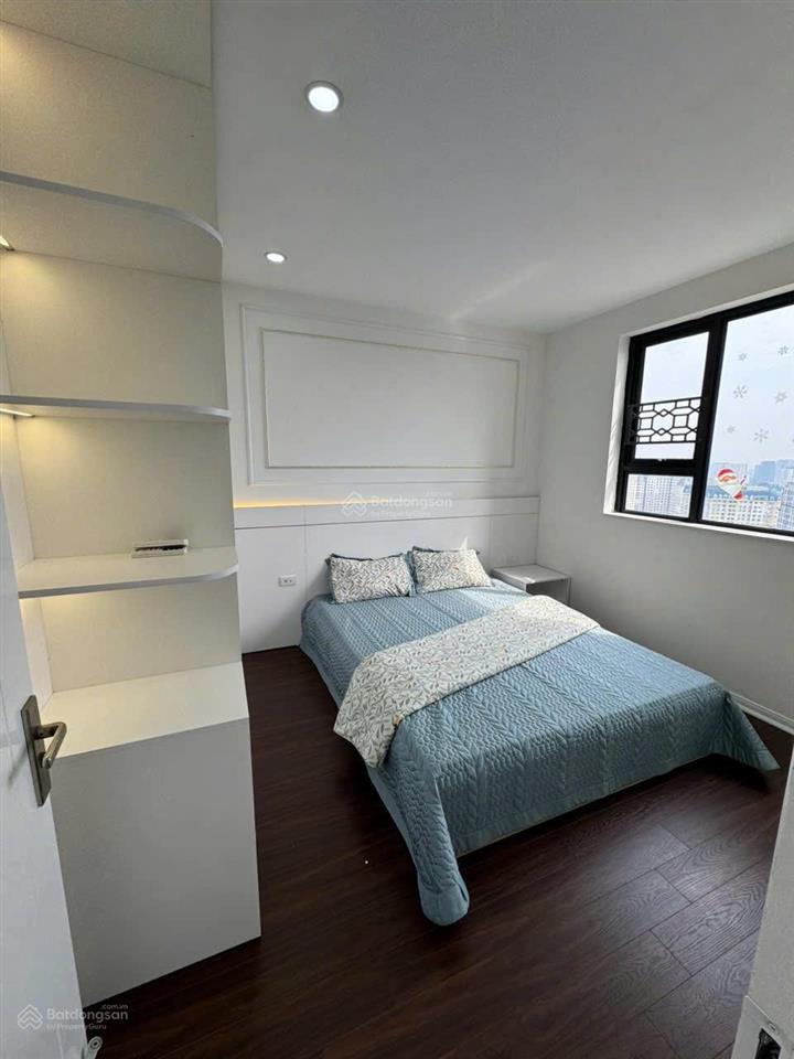 Chính chủ cần tiền gửi bán nhanh căn hộ 2 phòng ngủ tại dự án green star tầng đẹp view thoáng.