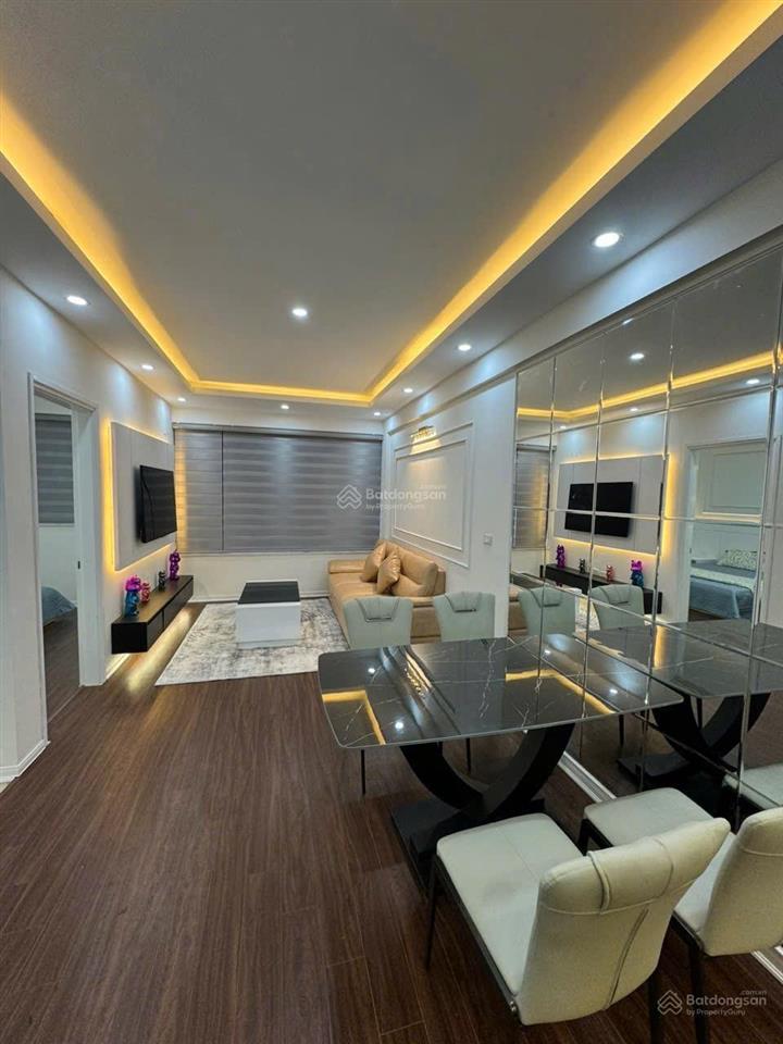 Chính chủ cần tiền gửi bán nhanh căn hộ 2 phòng ngủ tại dự án green star tầng đẹp view thoáng.