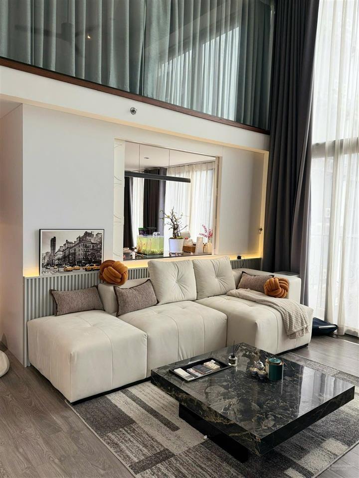 Chính chủ cần tiền gửi bán gấp căn hộ 1 phòng ngủ tại dự án pentstudio tầng đẹp view thoáng